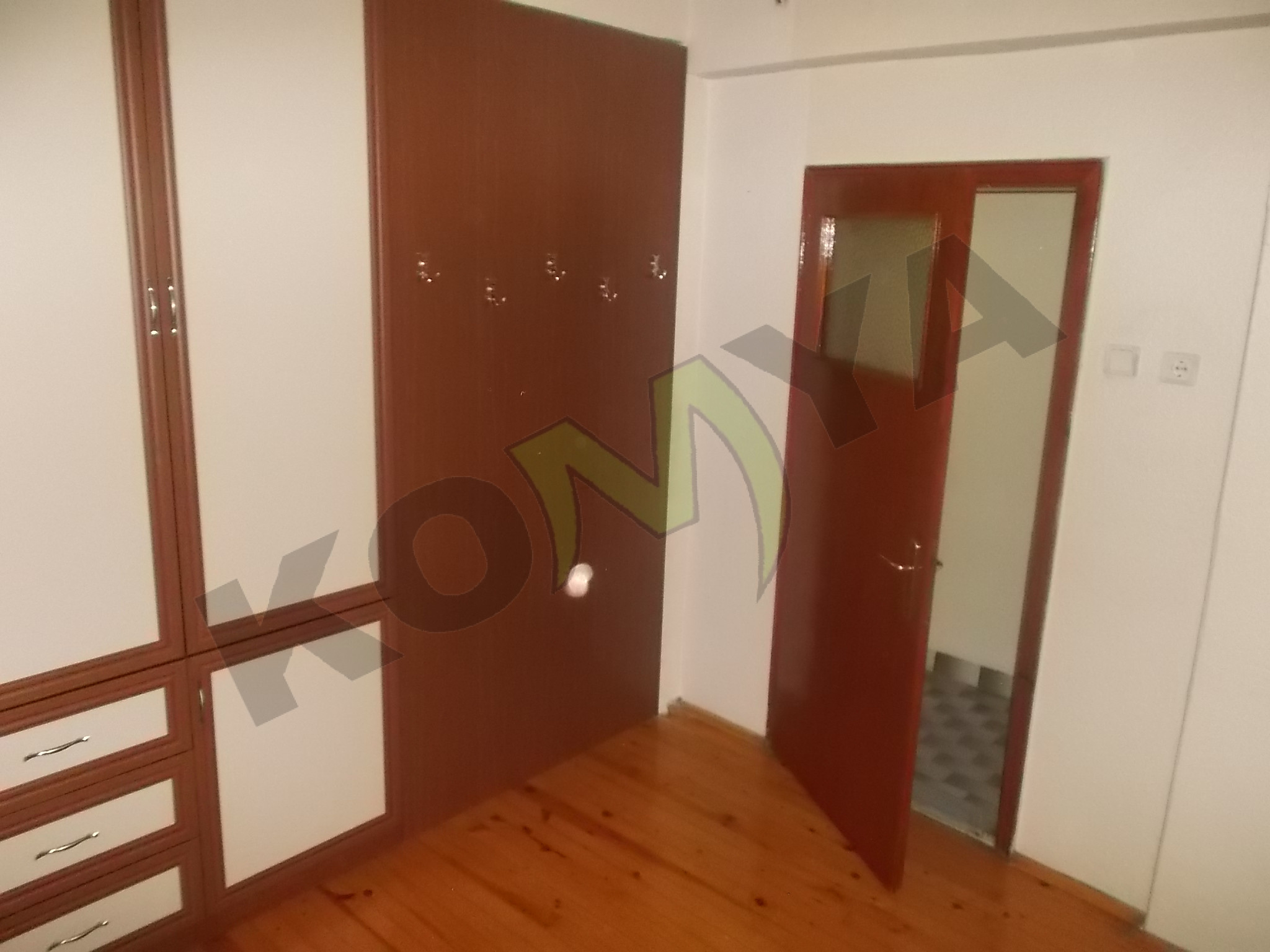 KİRALIK KONYA MERKEZ MUHACİR PAZARI KARŞISI 2+1 DAİRE