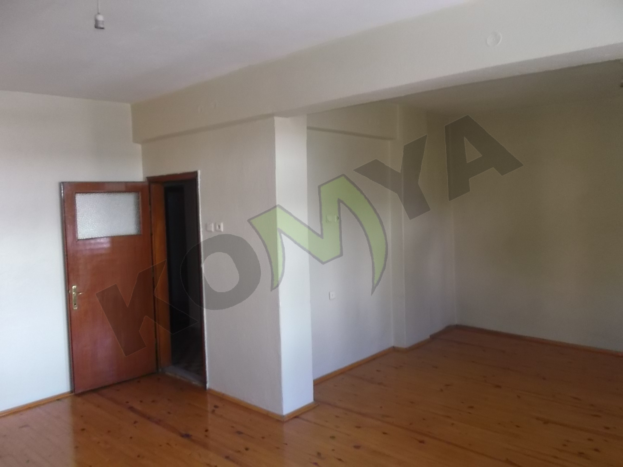 KİRALIK KONYA MERKEZ MUHACİR PAZARI KARŞISI 2+1 DAİRE