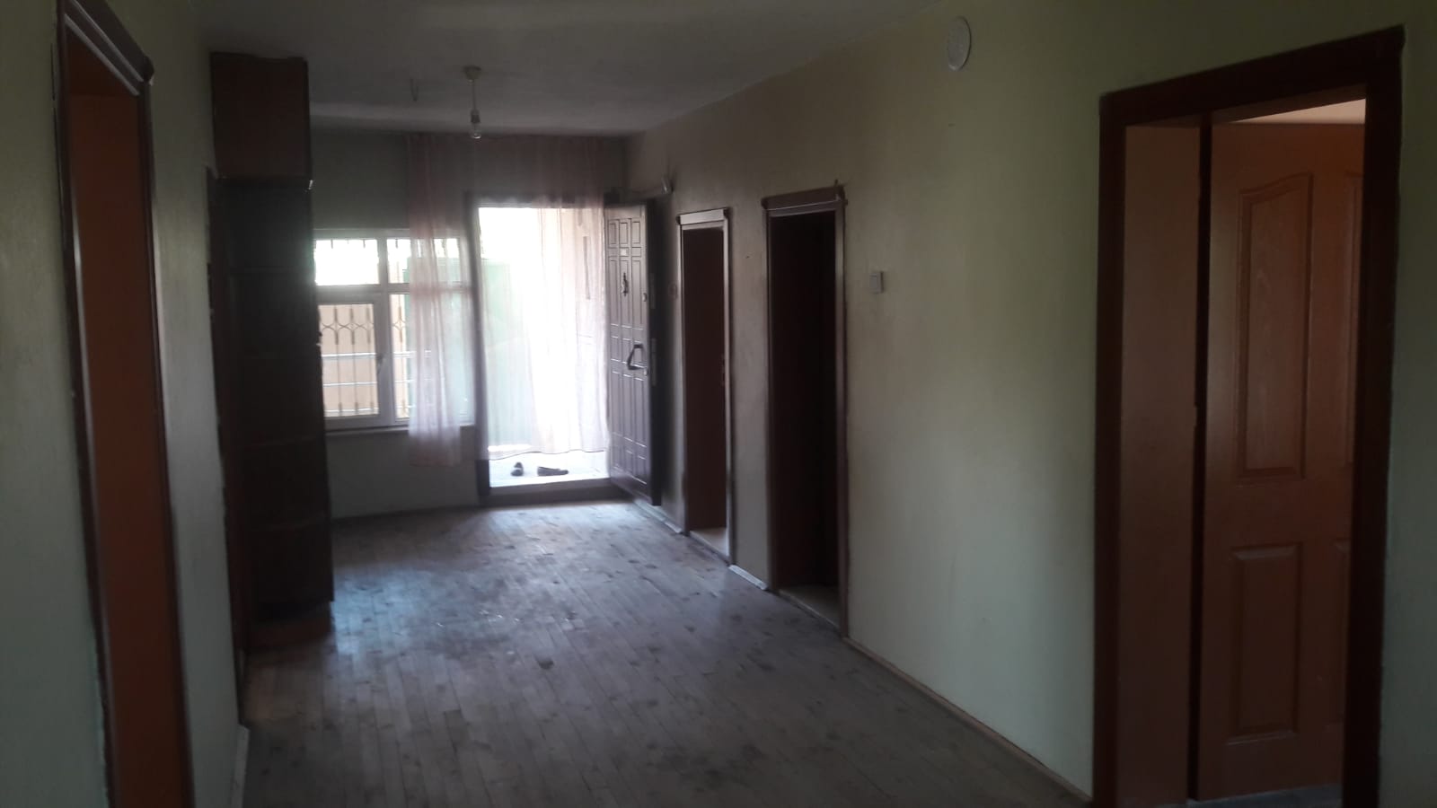 KİRALIK AHMET ÖZCAN CD. SALI PAZARI, ZAFER OKULU CİVARI 3+1 DAİRE