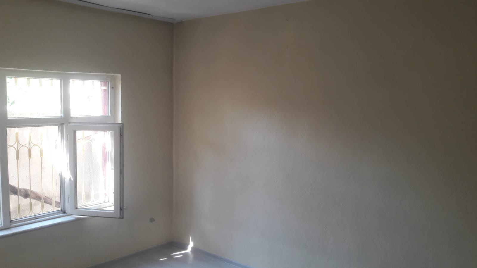 KİRALIK AHMET ÖZCAN CD. SALI PAZARI, ZAFER OKULU CİVARI 3+1 DAİRE