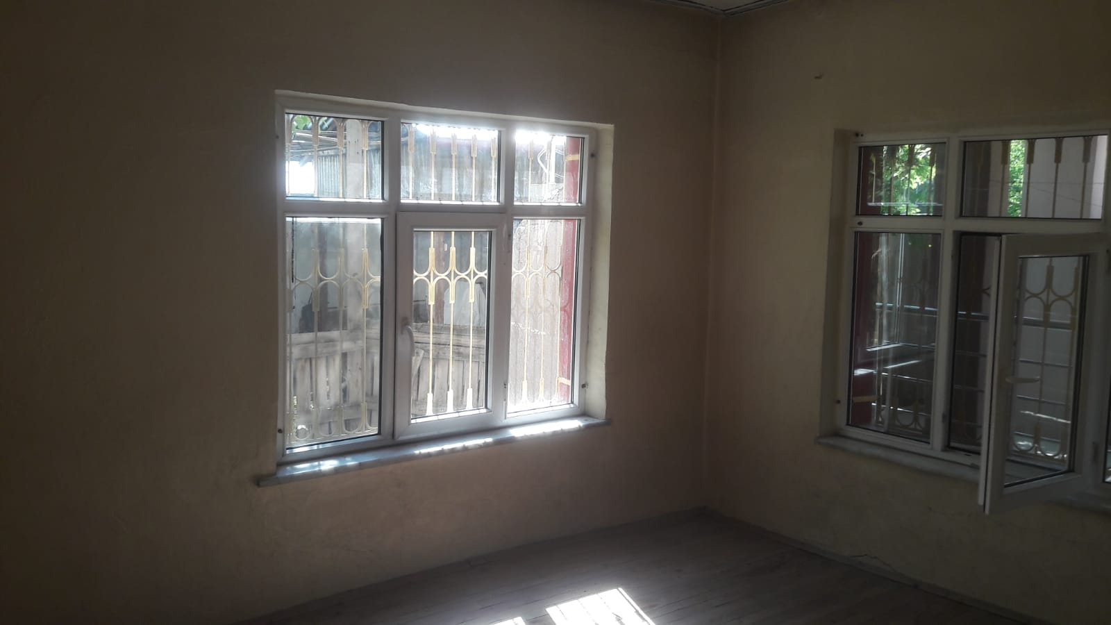 KİRALIK AHMET ÖZCAN CD. SALI PAZARI, ZAFER OKULU CİVARI 3+1 DAİRE