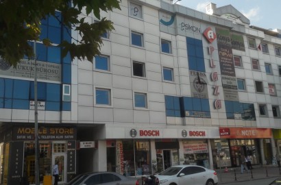KİRALIK İŞYERİ, MERKEZDE A PLAZADA KULLANIŞLI 5 ODALI OFİS, HOMEOFİS