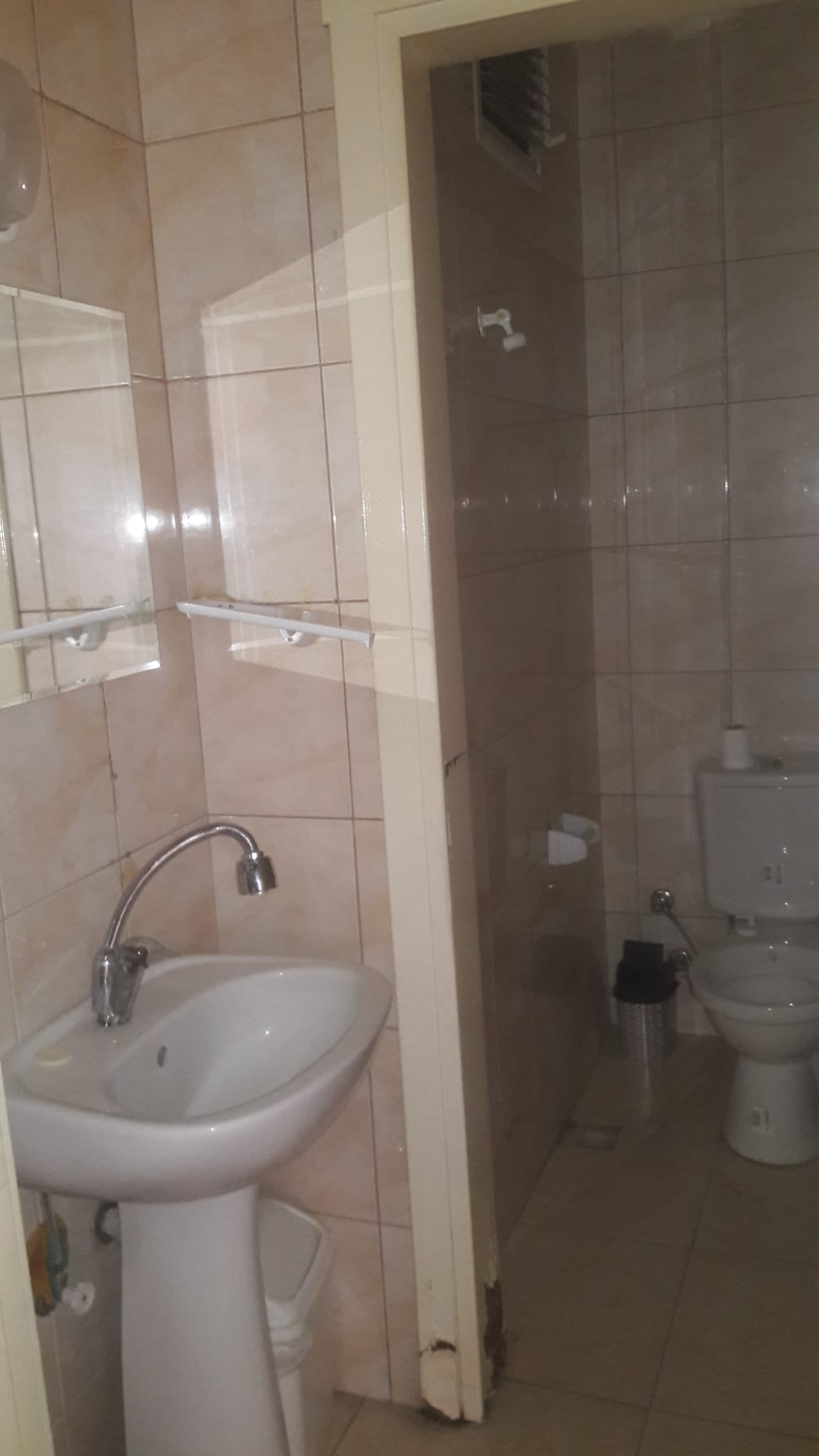 KİRALIK İŞYERİ, MERKEZDE A PLAZADA KULLANIŞLI 5 ODALI OFİS, HOMEOFİS