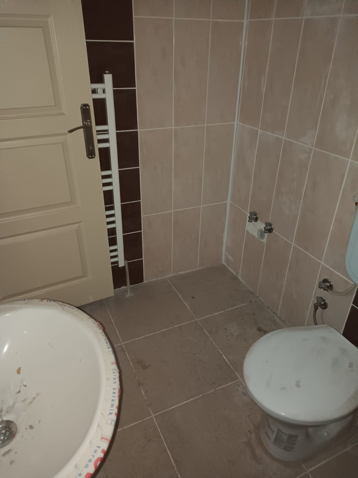 SATILIK 3+1 DAİRE AKŞEMSETTİN MAH GENÇOSMAN CD CİVARI