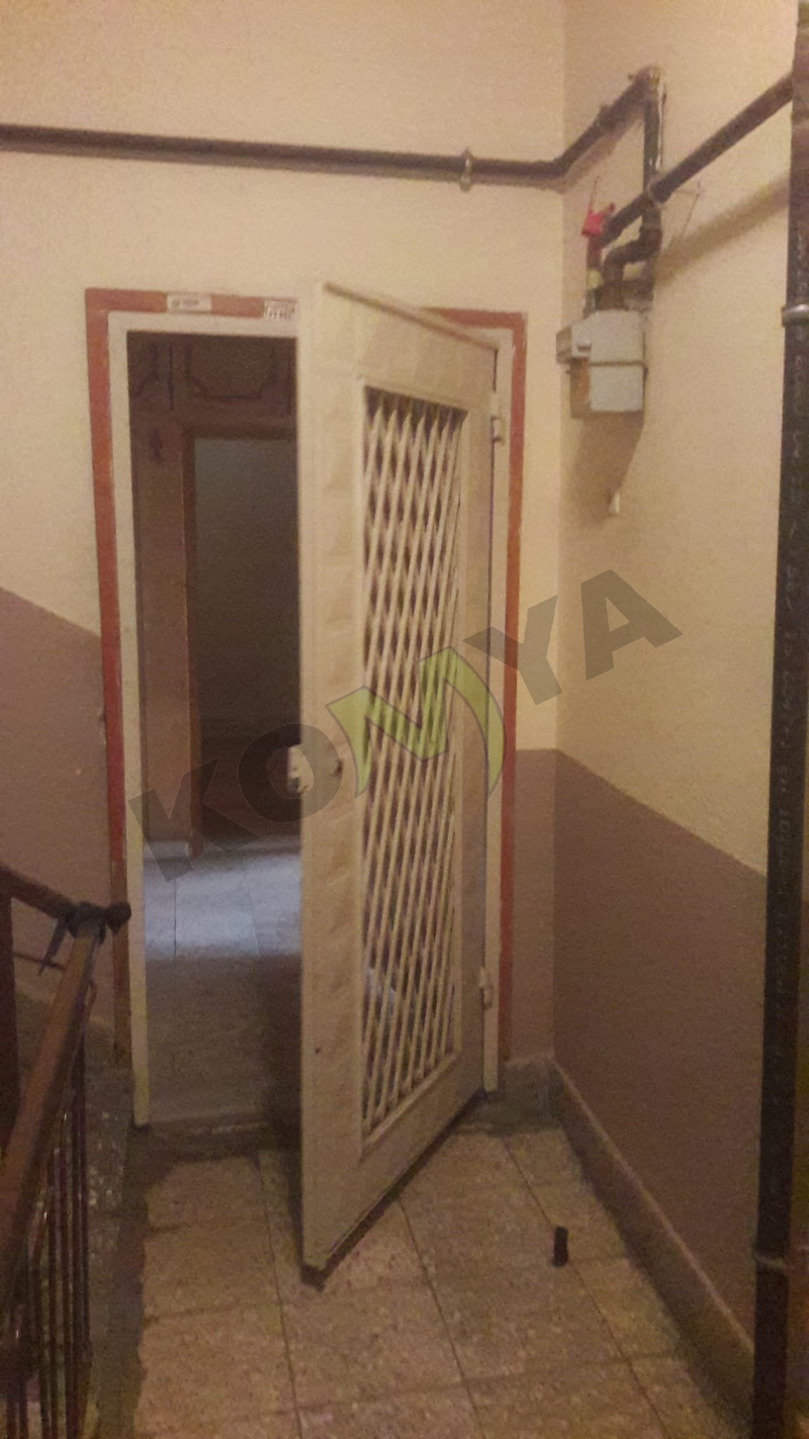 KİRALIK MEVLANA CİVARI ÇARŞI MERKEZİNDE DAİRE