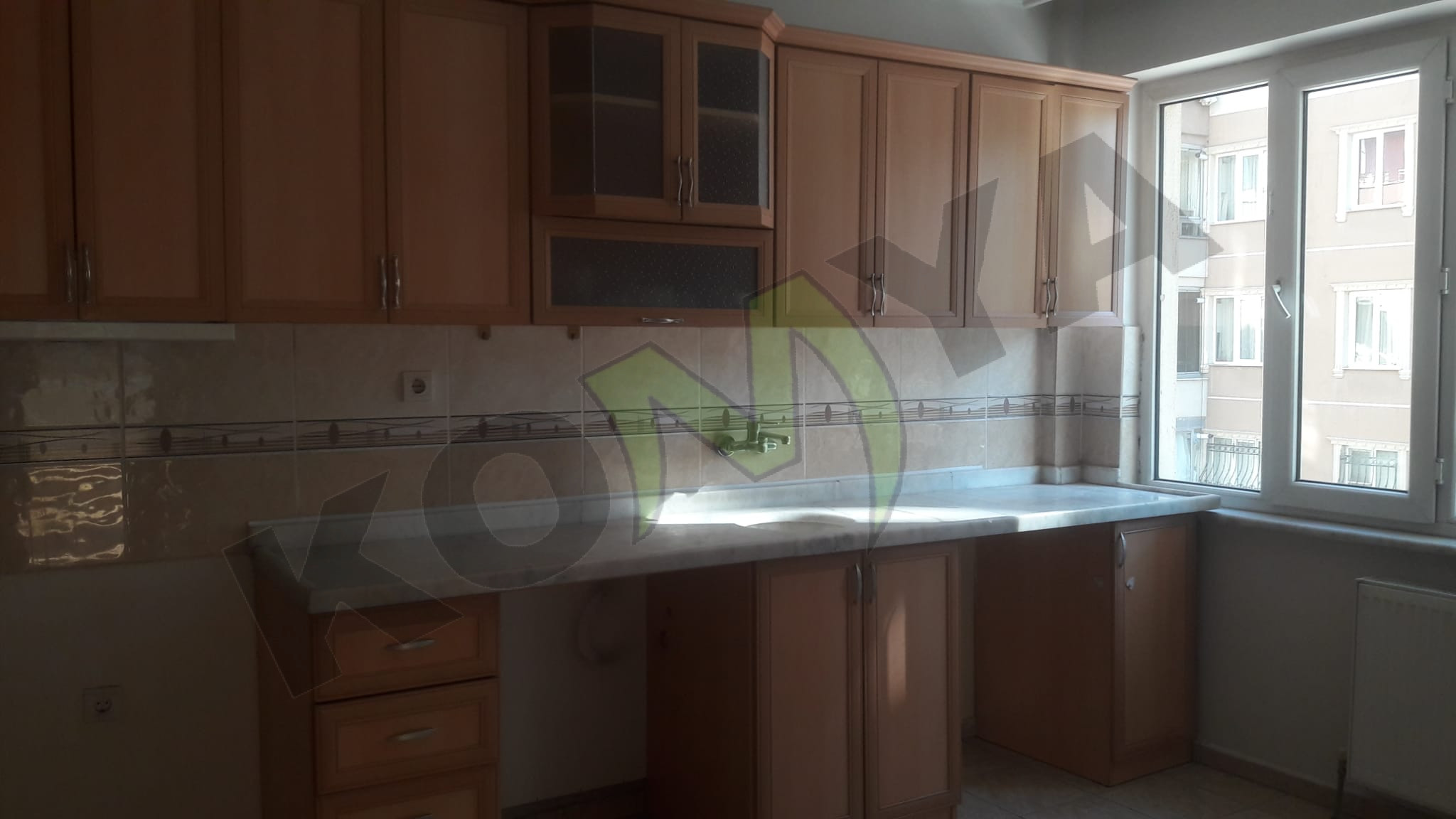KİRALIK FETİH CAD. ÜZERİ, ŞEHİR HASTANESİ, ADLİYE, KARATAY BELEDİYESİ, MEVLANA CİVARI BAKIMLI DAİRE 3+1 DAİRE