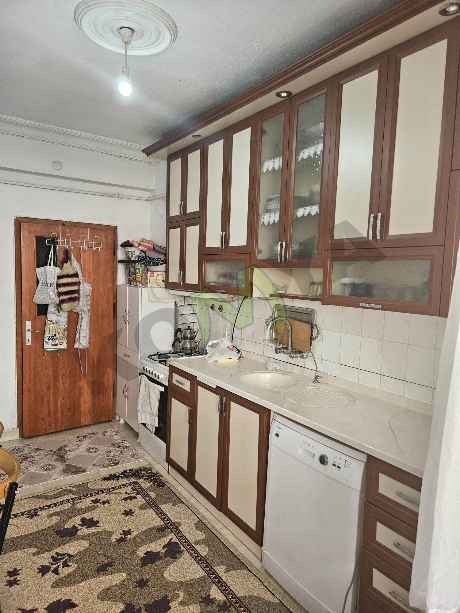 SATILIK UYGUN FİYAT KONYA SELÇUKLU IŞIKLAR MAH. 3+1 DAİRE