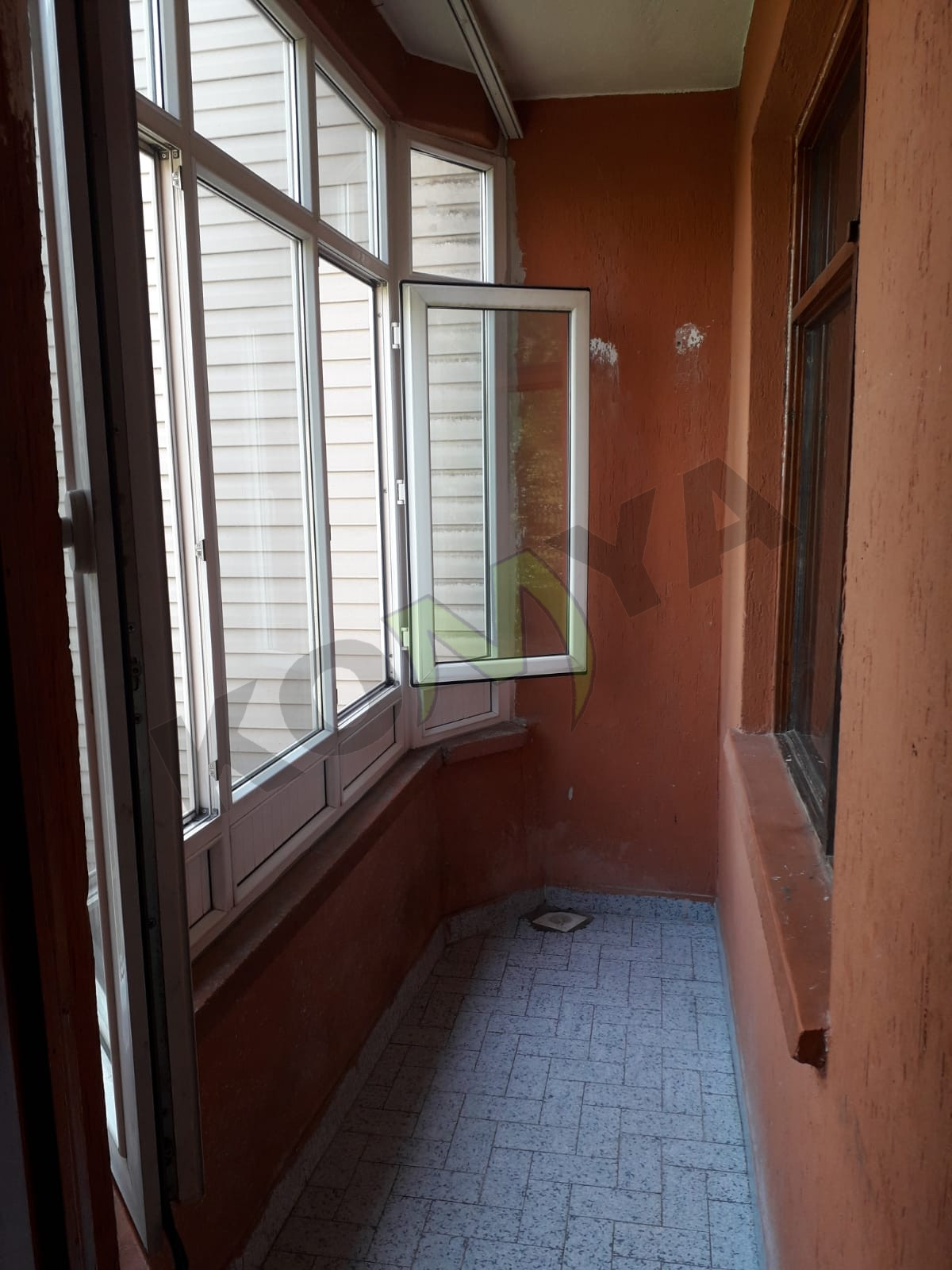 KİRALIK KONYA MERKEZ MUHACİR PAZARI KARŞISI 2+1 DAİRE