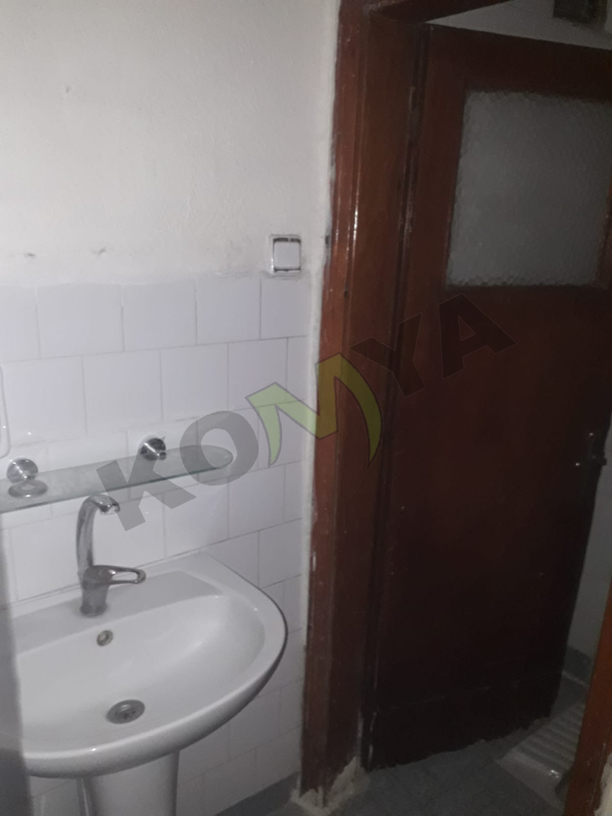 KİRALIK KONYA MERKEZ MUHACİR PAZARI KARŞISI 2+1 DAİRE