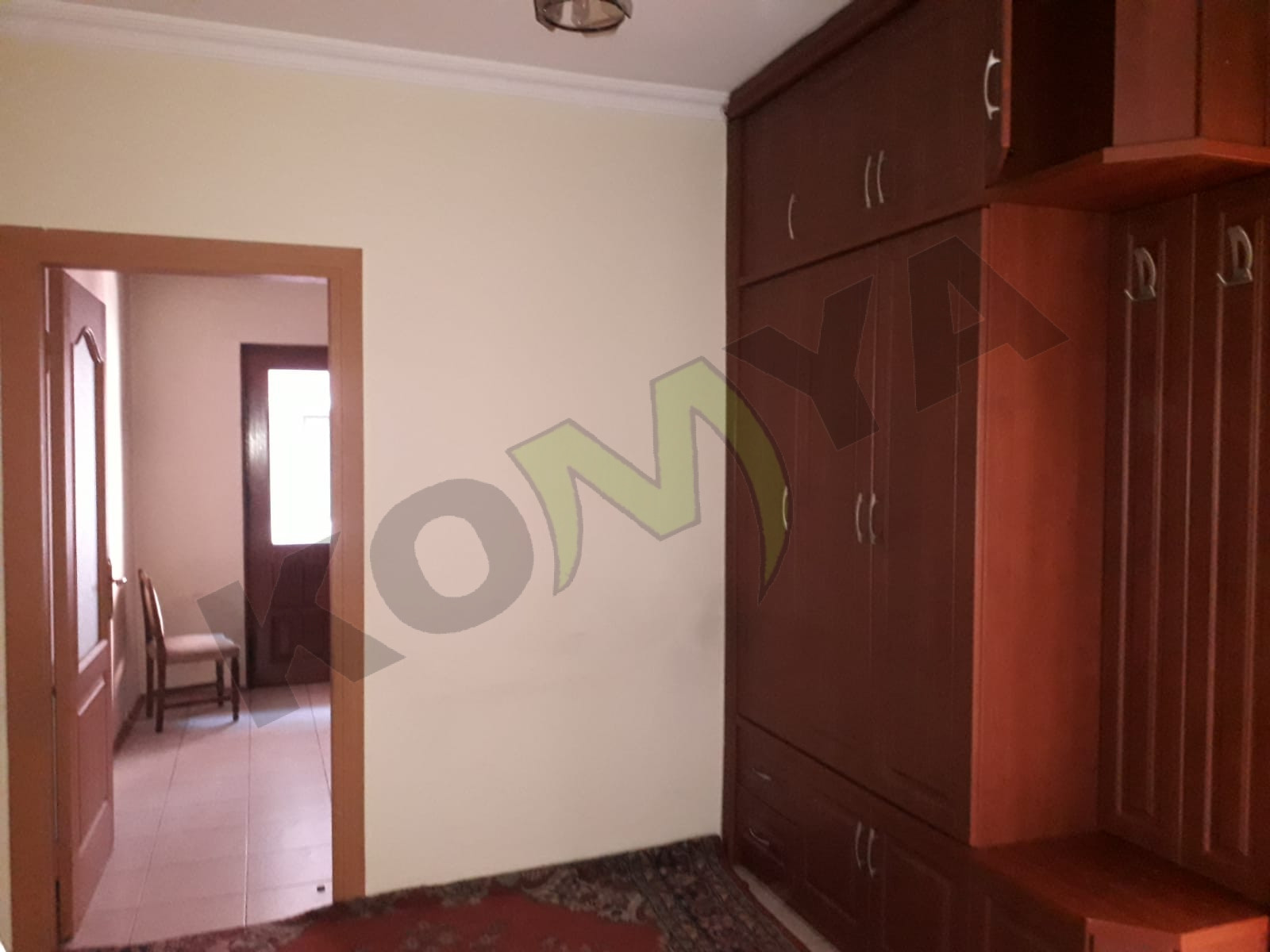 MUHACİR PAZARI ANIT HASTANE KARŞISI KİRALIK DAİRE