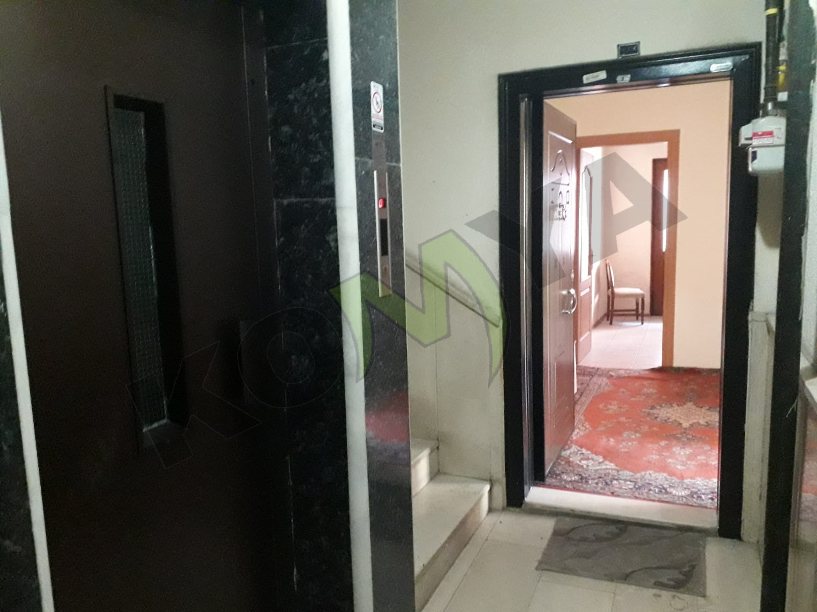 MUHACİR PAZARI ANIT HASTANE KARŞISI KİRALIK DAİRE