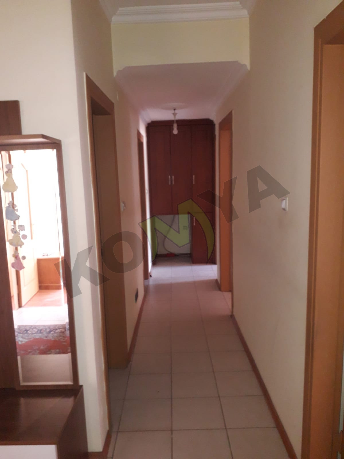 MUHACİR PAZARI ANIT HASTANE KARŞISI KİRALIK DAİRE