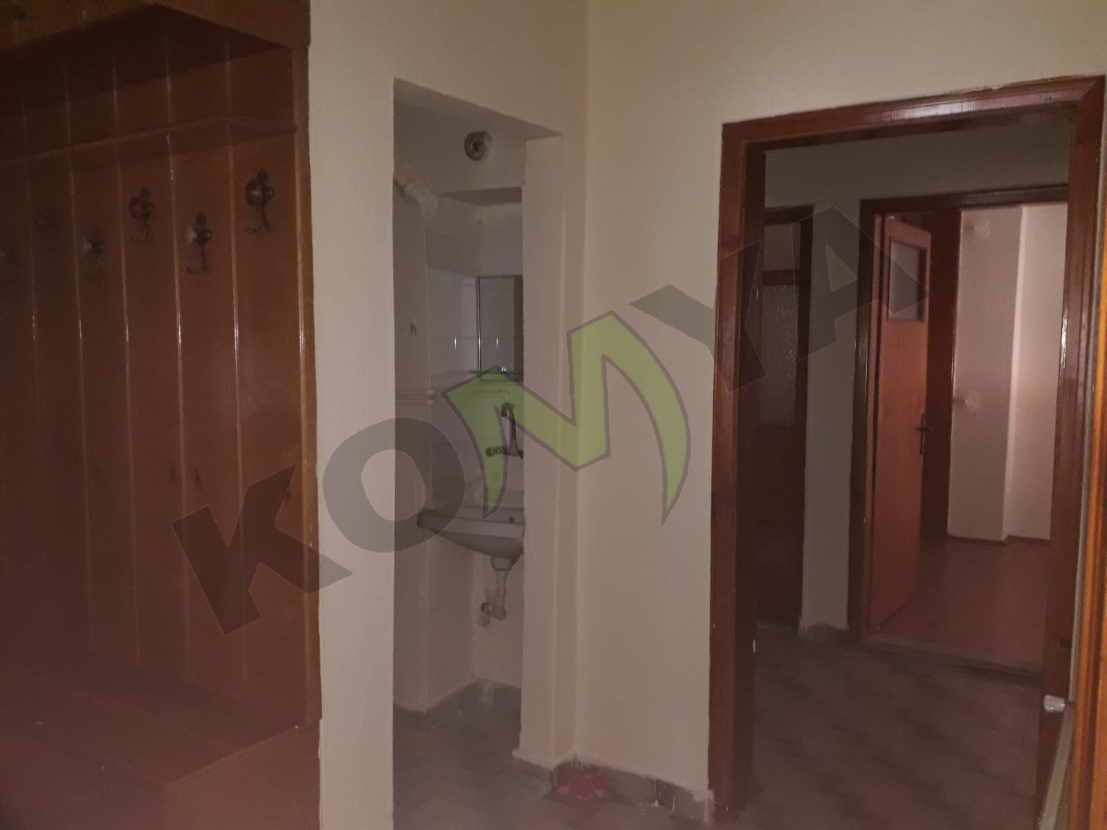 KİRALIK KONYA MERKEZ MUHACİR PAZARI KARŞISI 3+1 DAİRE