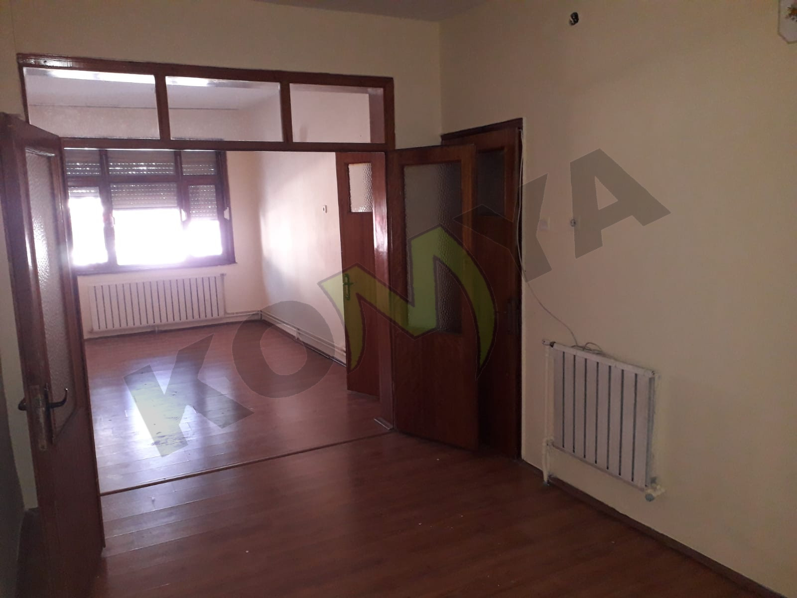 KİRALIK KONYA MERKEZ MUHACİR PAZARI KARŞISI 3+1 DAİRE