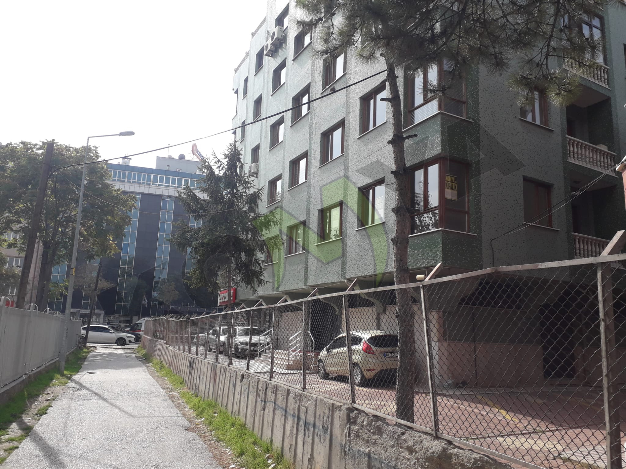 KİRALIK KONYA MERKEZDE AKADEMİ HASTANESİ MUHACİR PAZARI KARŞISI 2+1 DAİRE